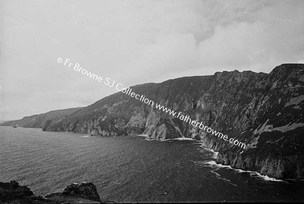 SLIEVE LEAGUE FROM BUNGLASS